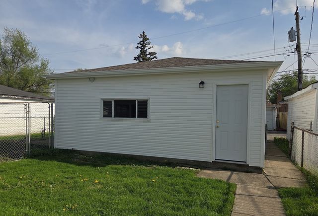20 W 140th Court, Riverdale, IL 60827