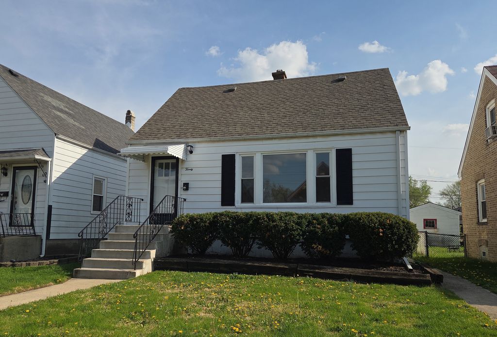 20 W 140th Court, Riverdale, IL 60827