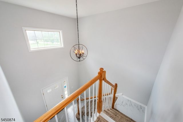16 Cotton Ct, Hardyston Twp., NJ 07419