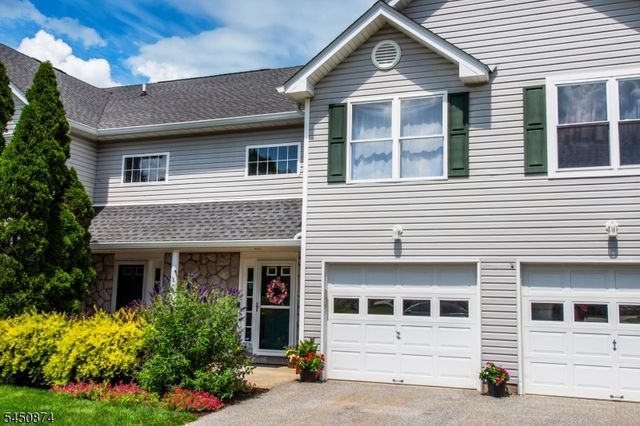 16 Cotton Ct, Hardyston Twp., NJ 07419