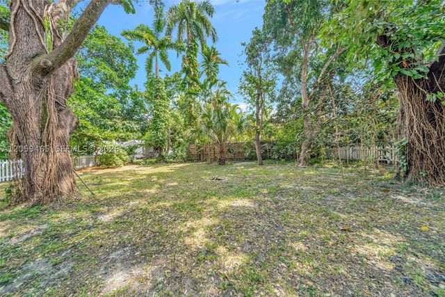 14995 NE 9th Ave, Miami, FL 33161