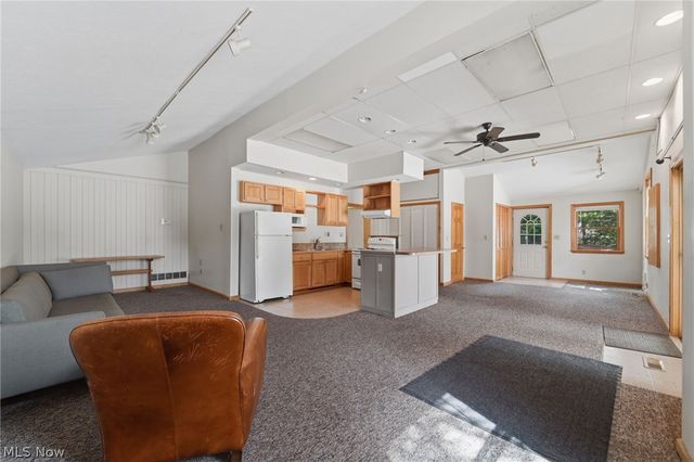 11679 Bell Road, Newbury, OH 44065