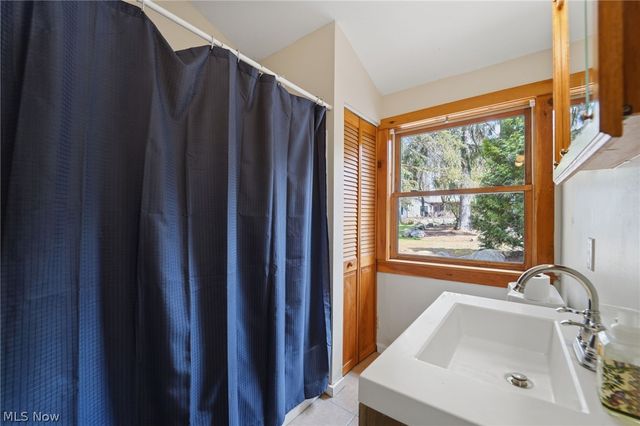11679 Bell Road, Newbury, OH 44065