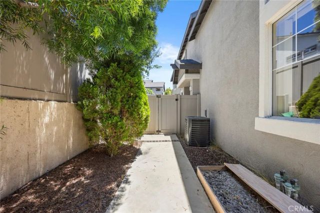 3423 E White Chapel Court E, Orange, CA 92869