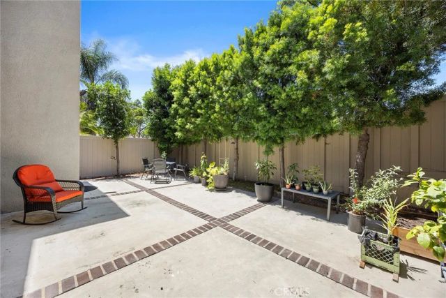 3423 E White Chapel Court E, Orange, CA 92869