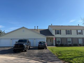 681 Thorntree Court A1, Bartlett, IL 60103