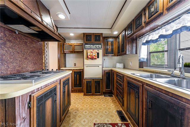 3000 Brookpark Road 15, Cleveland, OH 44134