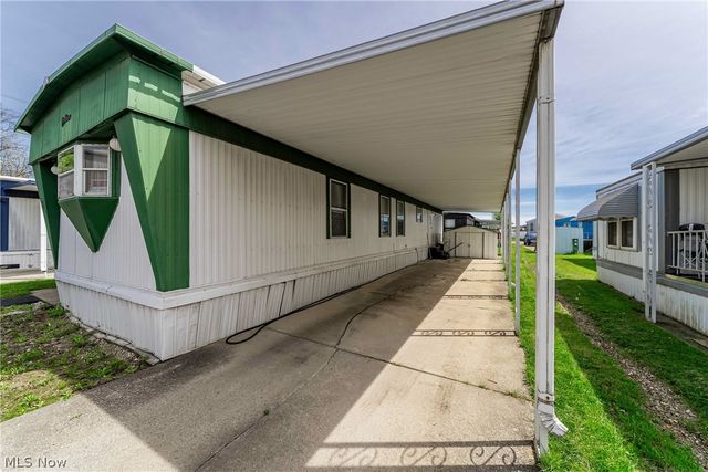 3000 Brookpark Road 15, Cleveland, OH 44134