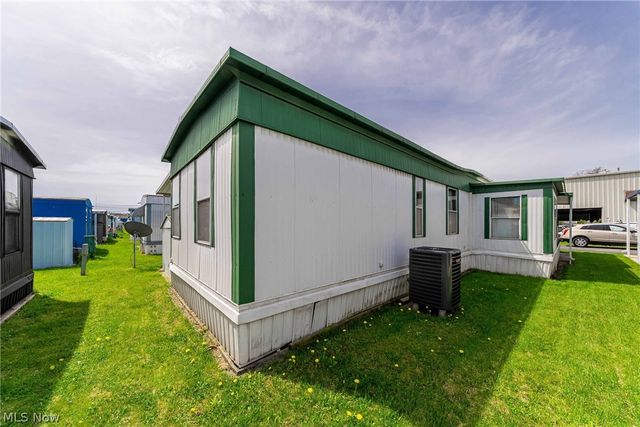 3000 Brookpark Road 15, Cleveland, OH 44134