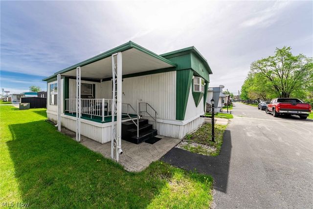 3000 Brookpark Road 15, Cleveland, OH 44134