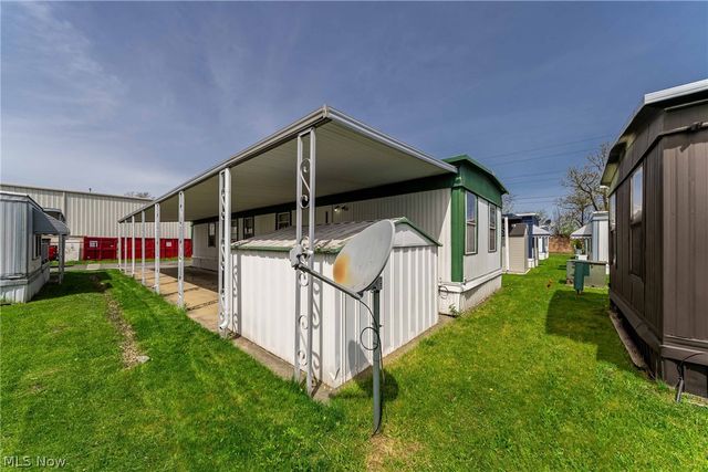 3000 Brookpark Road 15, Cleveland, OH 44134