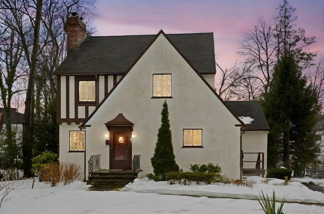 36 Farley Road, Scarsdale, NY 10583