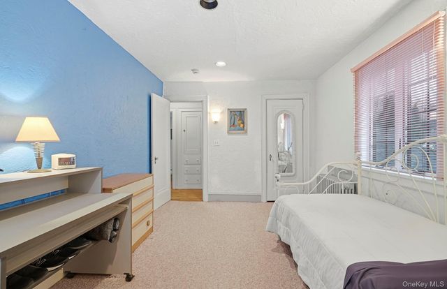 36 Farley Road, Scarsdale, NY 10583