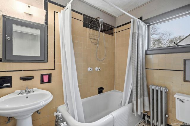 36 Farley Road, Scarsdale, NY 10583