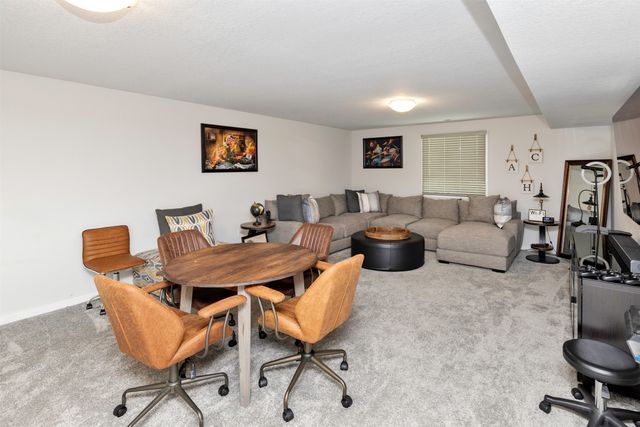 513 1st Street NW, Bondurant, IA 50035