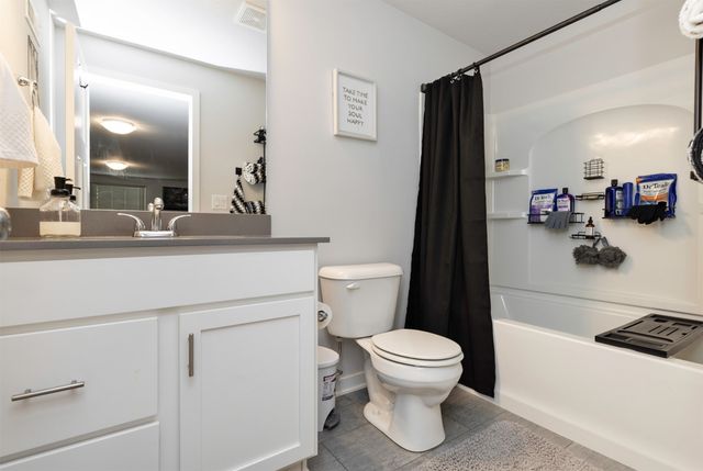 513 1st Street NW, Bondurant, IA 50035