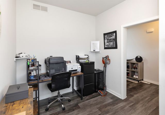 513 1st Street NW, Bondurant, IA 50035