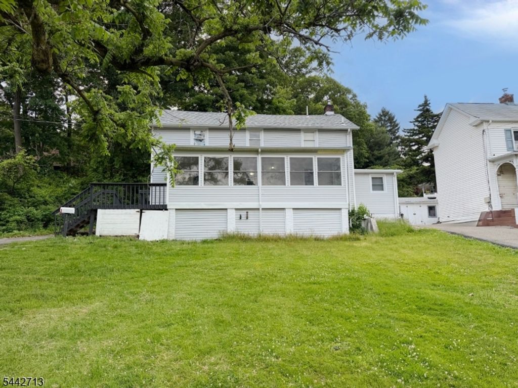 331 N Main St, Wharton Boro, NJ 07885