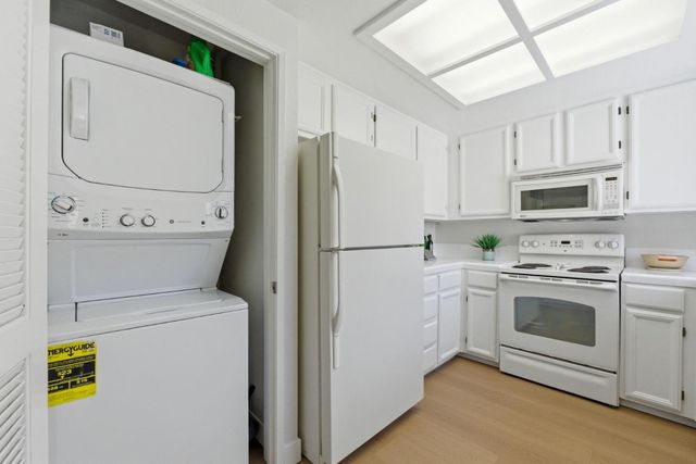 2845 Buena Knoll Court, San Jose, CA 95121