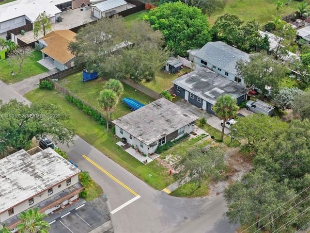 3000 - 3002 SW 15th Ave, Fort Lauderdale, FL 33315