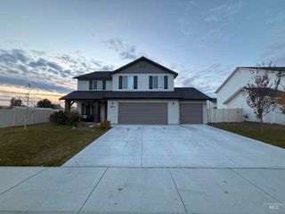 15671 Fuchisia, Nampa, ID 83651