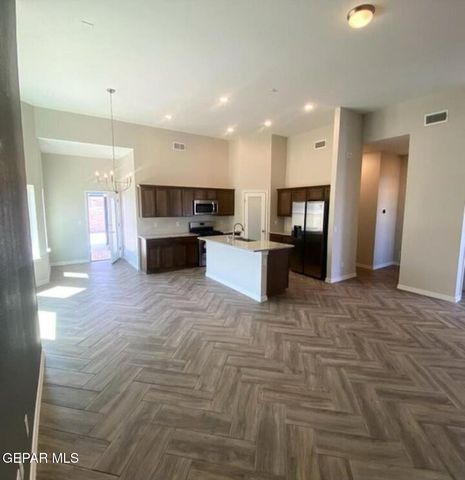 236 Bonnie Trail, Sunland Park, NM 88008