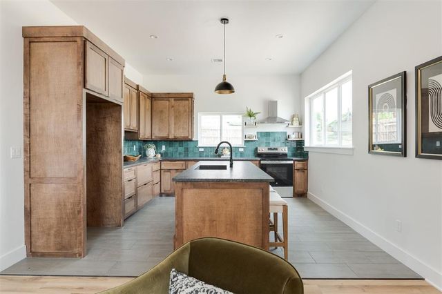 1005 N Kelham Avenue, Oklahoma City, OK 73117