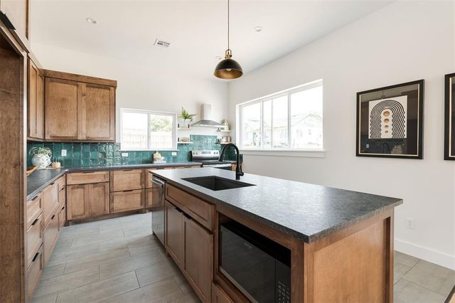 1005 N Kelham Avenue, Oklahoma City, OK 73117