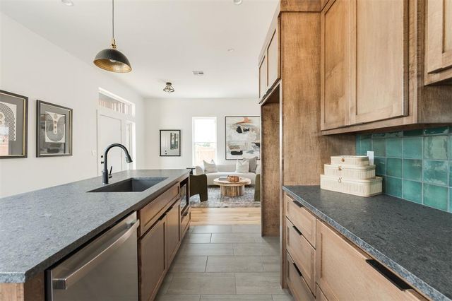 1005 N Kelham Avenue, Oklahoma City, OK 73117