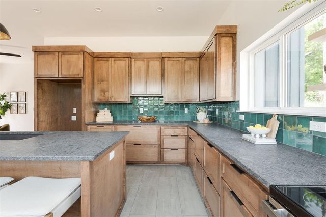 1005 N Kelham Avenue, Oklahoma City, OK 73117