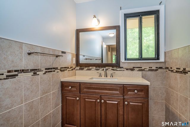 7 Great Oak Court 7, Cromwell, CT 06416