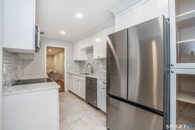 7 Great Oak Court 7, Cromwell, CT 06416