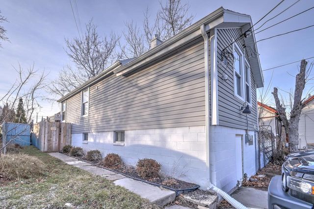 1730 S 6th STREET, Milwaukee, WI 53204