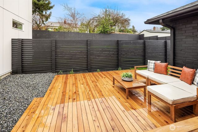 1556 S Pearl Street, Seattle, WA 98108