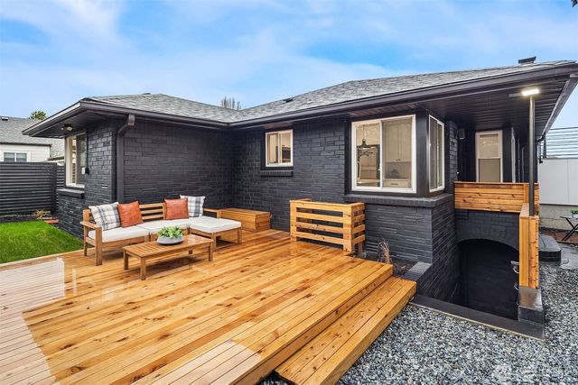 1556 S Pearl Street, Seattle, WA 98108