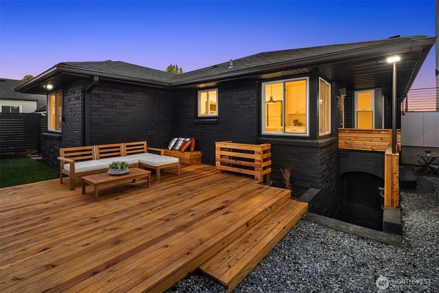 1556 S Pearl Street, Seattle, WA 98108