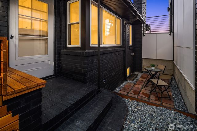 1556 S Pearl Street, Seattle, WA 98108