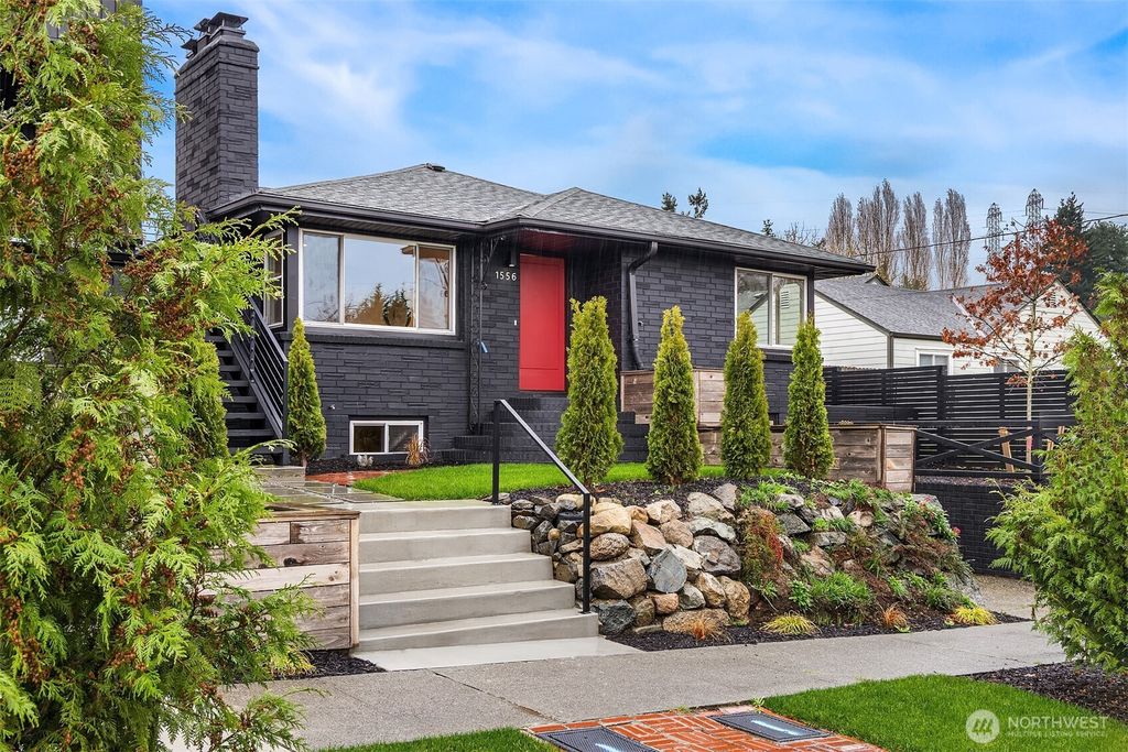 1556 S Pearl Street, Seattle, WA 98108