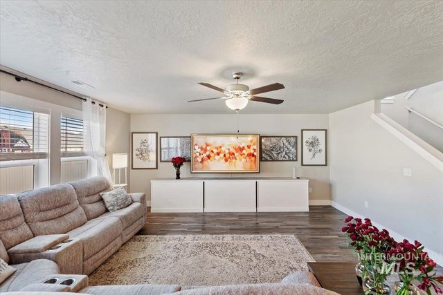 16719 Hopper Avenue, Caldwell, ID 83607