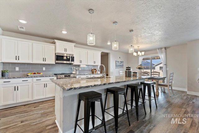 16719 Hopper Avenue, Caldwell, ID 83607