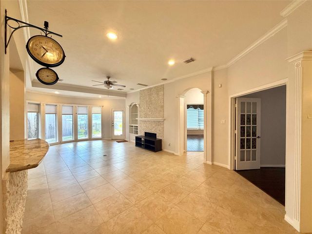 12023 Flamingo Lakes, Houston, TX 77065