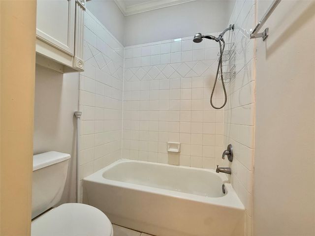 12023 Flamingo Lakes, Houston, TX 77065