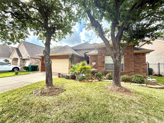 12023 Flamingo Lakes, Houston, TX 77065