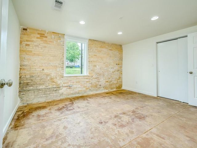 110 S Main ST 104, Elgin, TX 78621