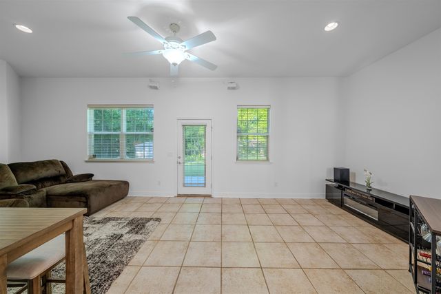 2044 Dyrehaven, Tallahassee, FL 32317