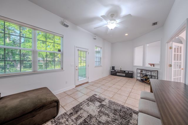 2044 Dyrehaven, Tallahassee, FL 32317