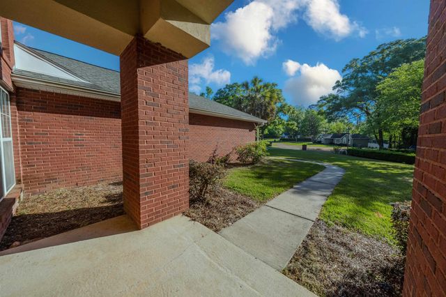 2044 Dyrehaven, Tallahassee, FL 32317