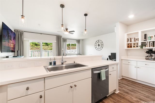 91-4099 Hikuono Street 1706, Kapolei, HI 96707