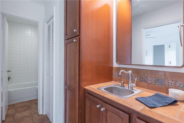 4307 S 1st ST 106, Austin, TX 78745