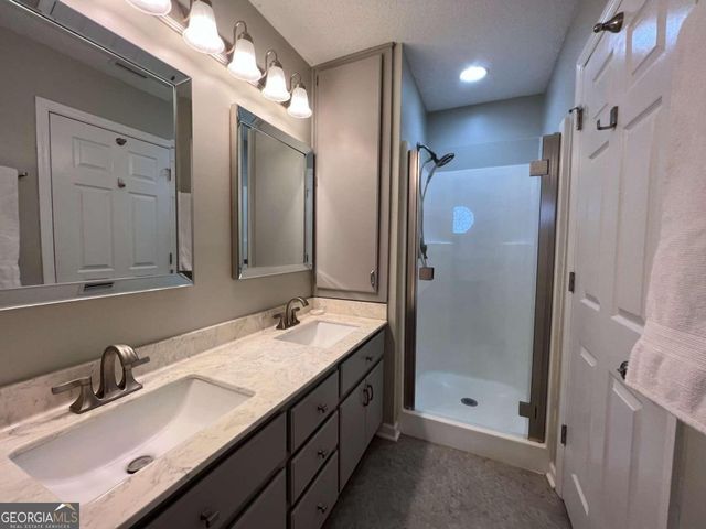 203 McQueen Circle, Saint Marys, GA 31558